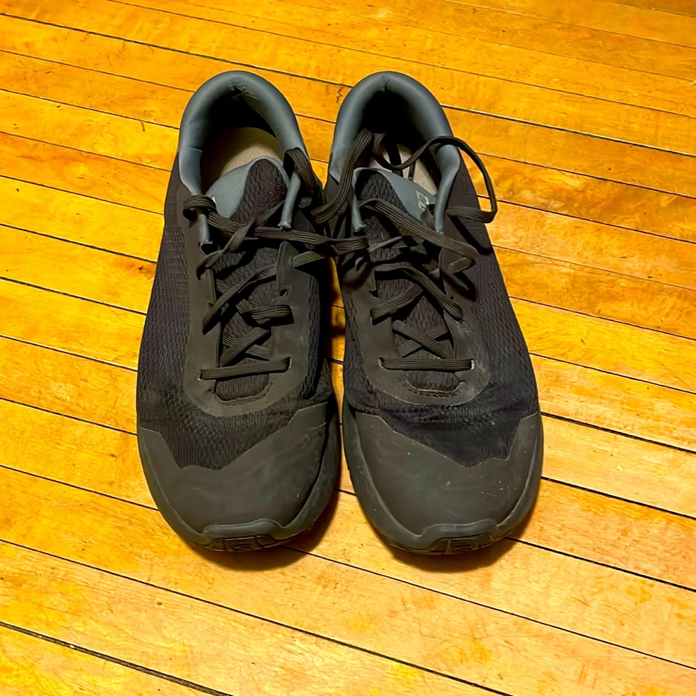 GUC size 10 mens Salomn X reveal. Great tread.